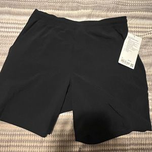 Lululemon Pacebreaker 7” LL Shorts